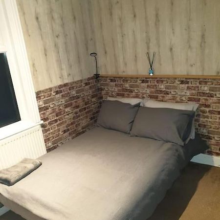 Abbey Wood Spacious Bedroom With Private Bathroom. المظهر الخارجي الصورة